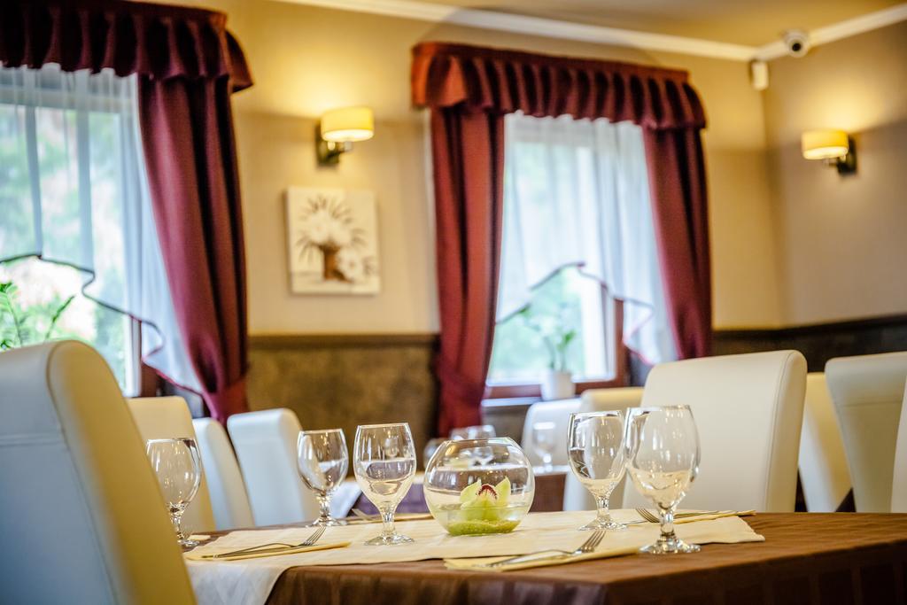 Corvin Pension And Restaurant Veľký Meder Esterno foto